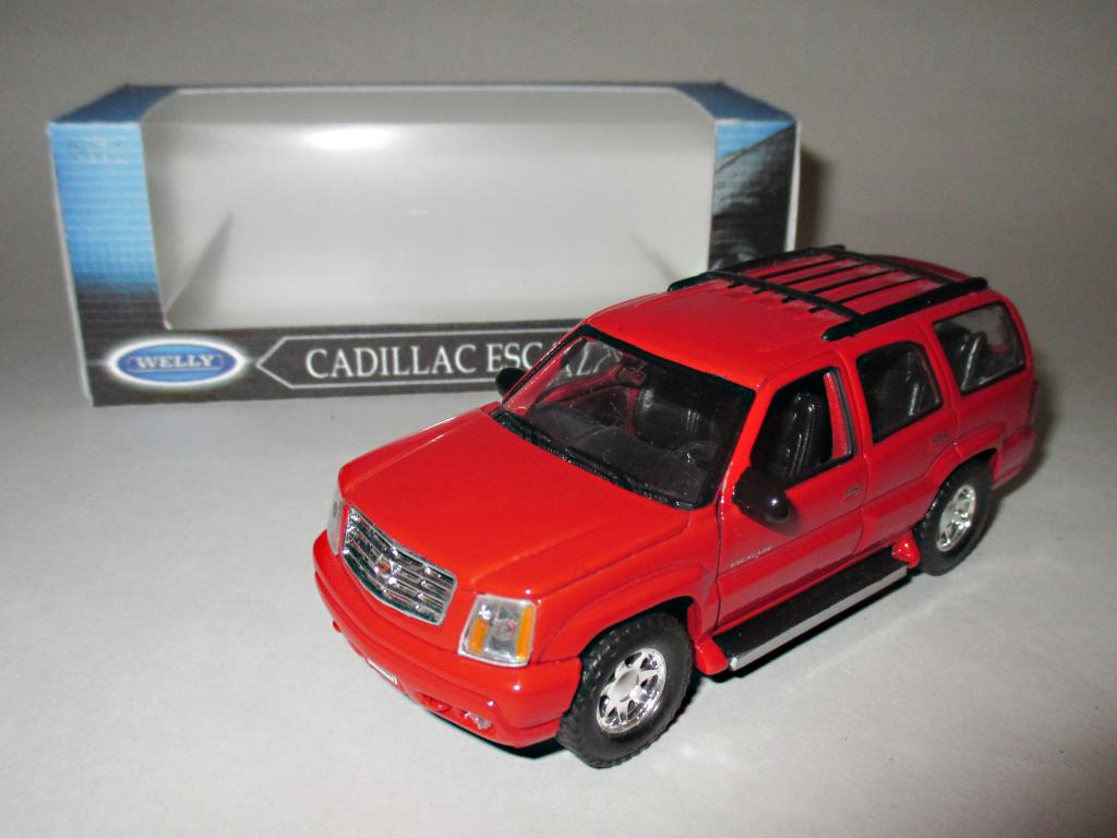 модель авто Cadillac Escalade / Кадилак Эскалейд (WELLY) Читайте описание!!!