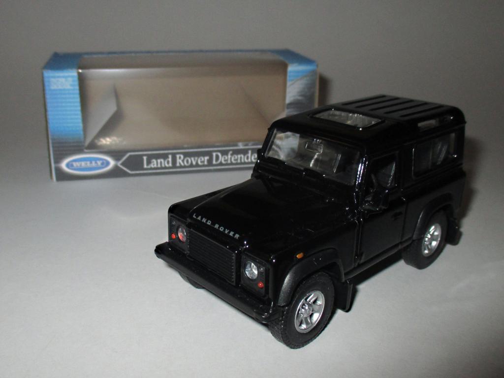 модель авто Land Rover Defender / Ленд Ровер Дефендер (WELLY) Читайте описание!!!