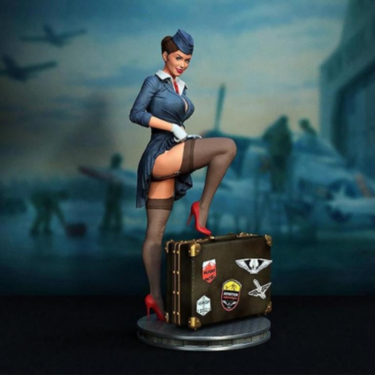 Фигурка 1:24 №130 СТЮАРДЕССА девушка диорама моделирование смола