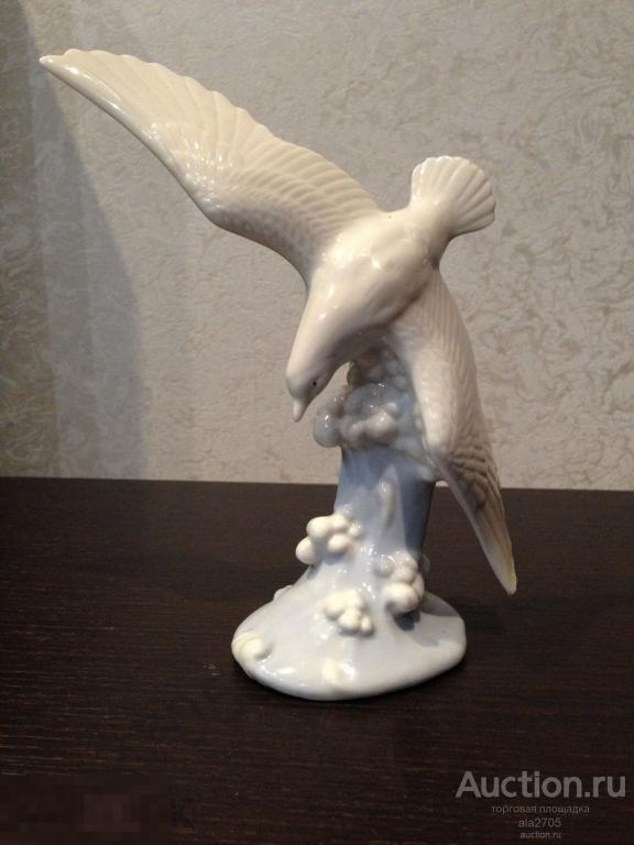 Фарфоровая статуэтка Чайка над волной, The Royal AGC Collection. 60г.