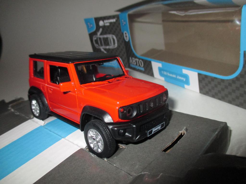 модель авто Suzuki Jimny / Сузуки Джимни (Autopanorama) читайте описание !!!