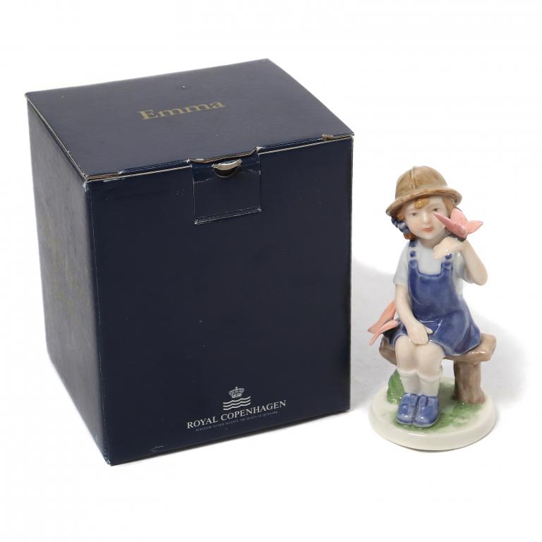 Фигура "Эмма с бабочками". Royal Copenhagen