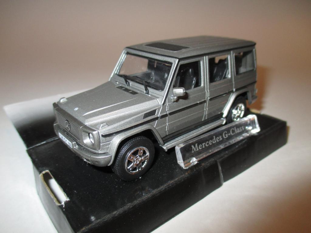 модель авто Mercedes Benz G 500 / Мерседес Бенц Г 500 ( Cararama ) Читайте описание!!!