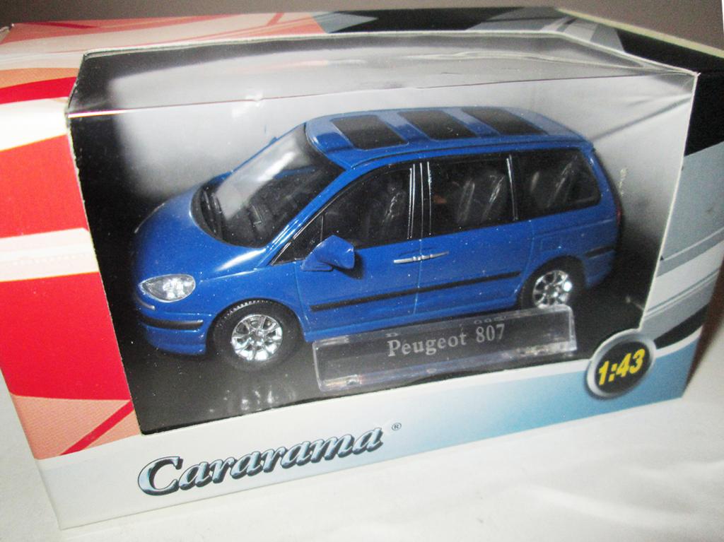модель авто Peugeot 807 / Пежо 807 ( Cararama ) Читайте описание!!!
