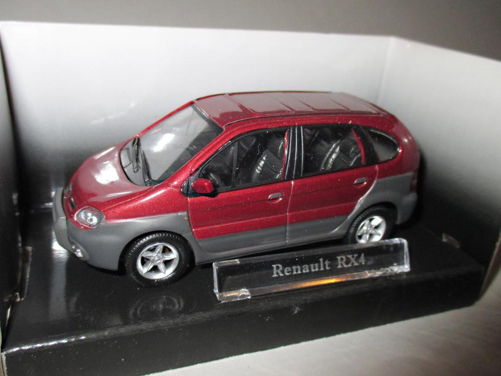 модель авто Renault Scenic RX 4 / Рено Сценик RX 4 ( Cararama ) Читайте описание!!!