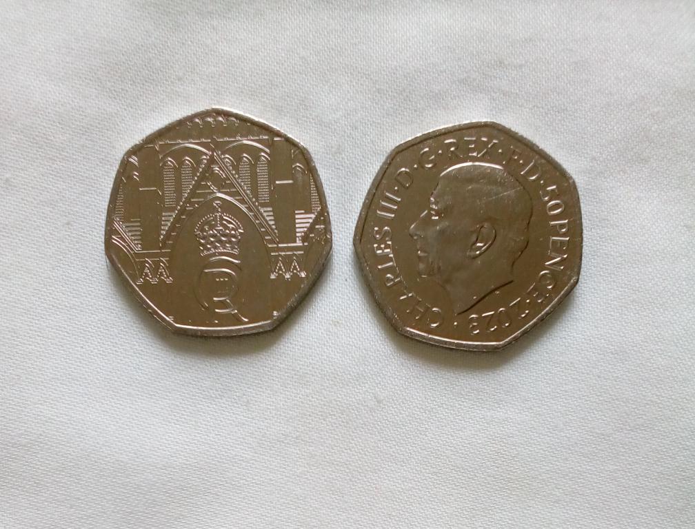 Великобритания 50 пенсов 2023 год мешковой UNC