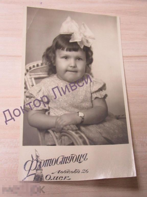 Лялька с бантиком и часами, фотостудия Лобкова, 26, Омск / Om-31