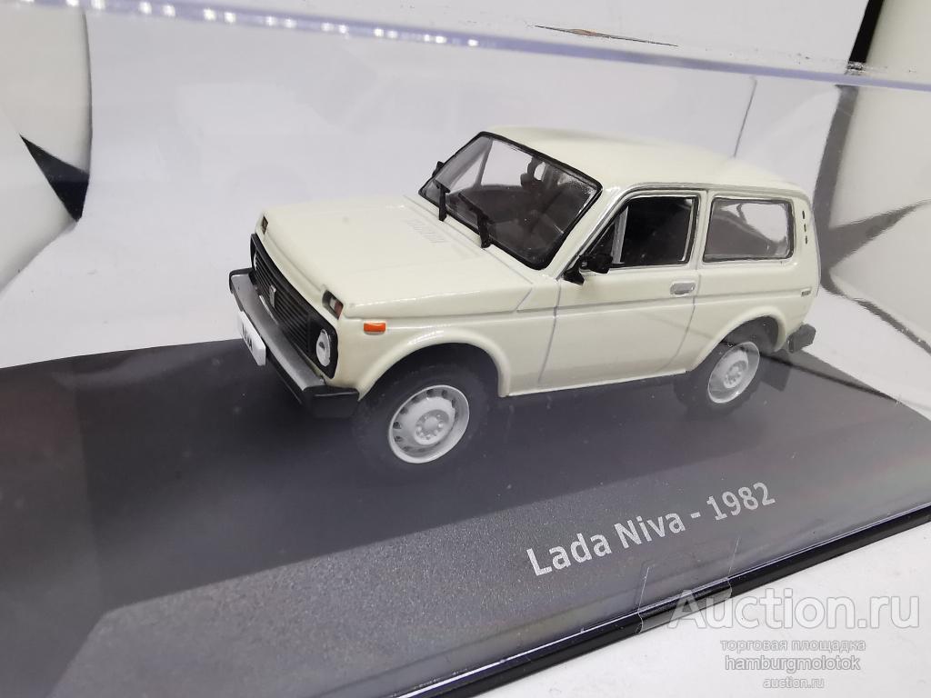 658 LADA NIVA 1982 IXO 1:43