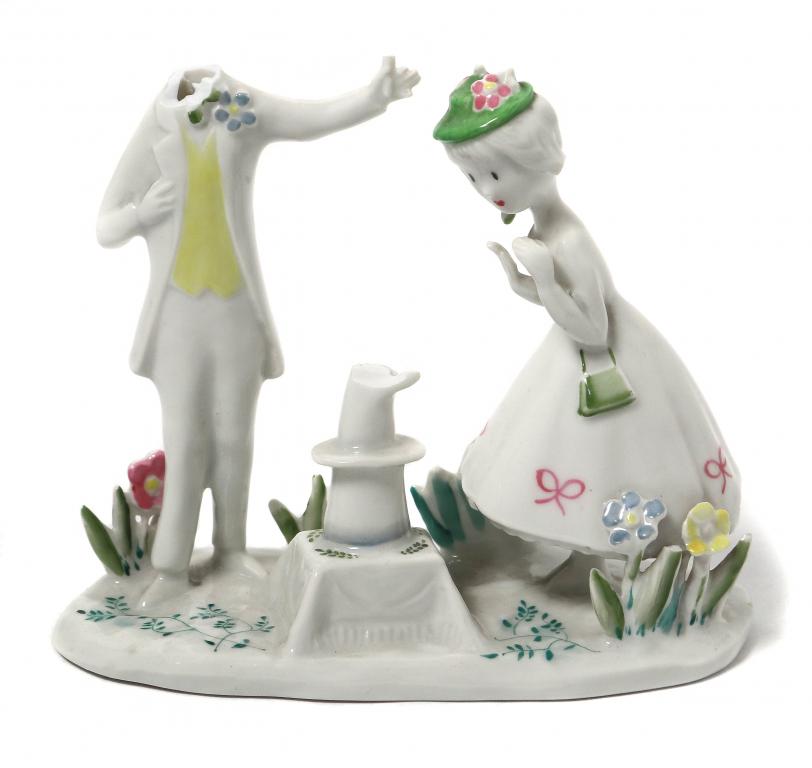 Фарфоровая фигура под реставрацию​ "Фокусник". Rosenthal