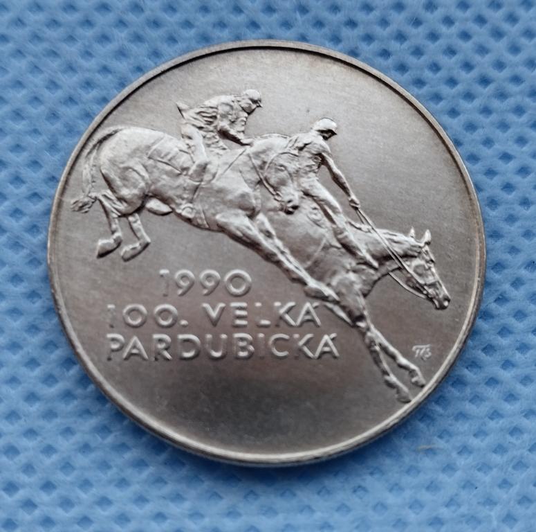 Чехословакия. 100 крон 1990г. Пардубице, скачки, лошади. Серебро.