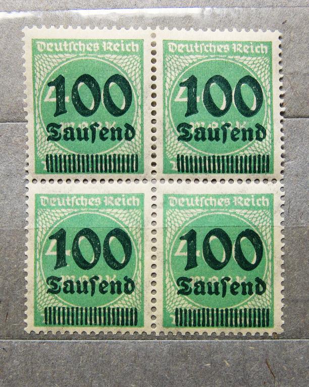 Германия Рейх 1923 г. Веймар. Стандарт. Инфляция. Квартблок с надпечаткой.**MNH OG