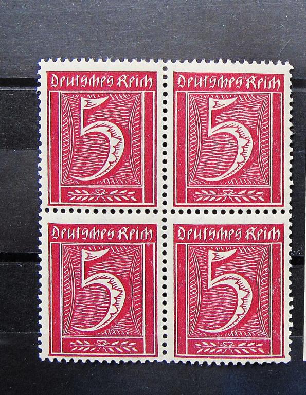 Германия Рейх 1923 г. Веймарская Республика Стандарт Квартблок.**MNH OG