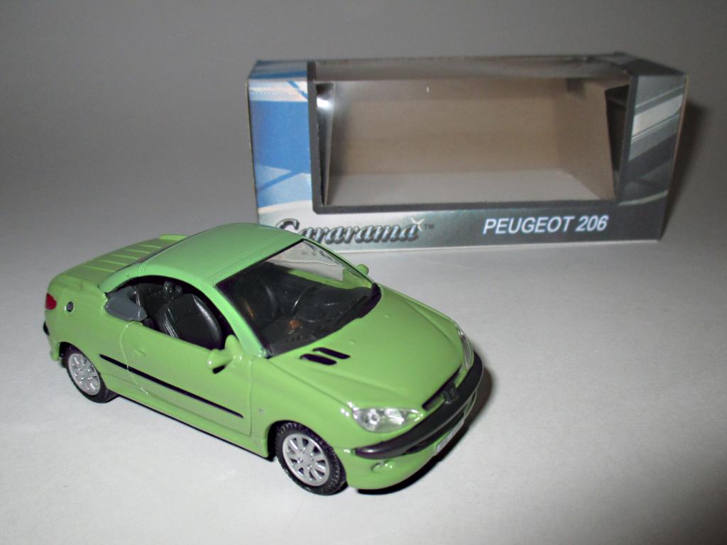 модель авто Peugeot 206 / Пежо 206 ( Cararama ) Читайте описание!!!
