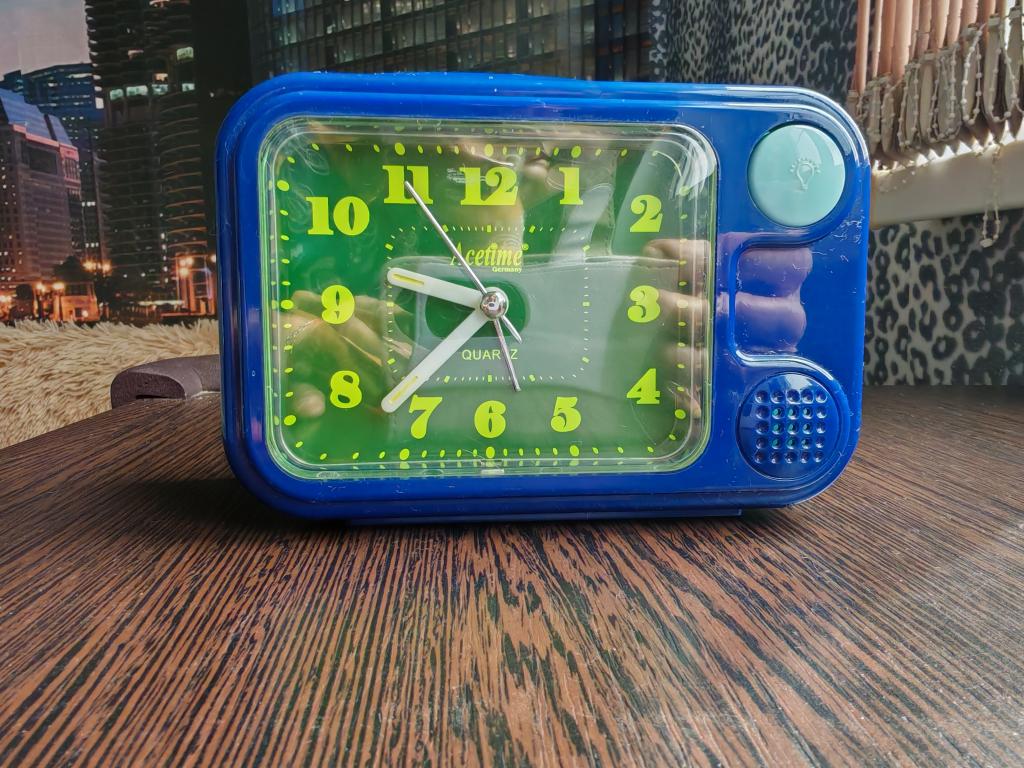 БУДИЛЬНИК часы кварцевые настольные Acetime