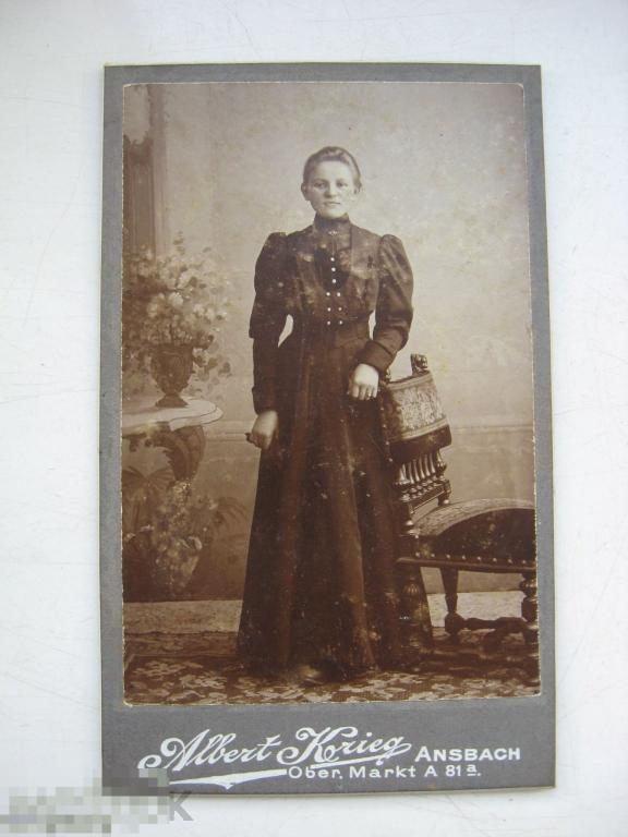 фотография 19 века женщина со стулом