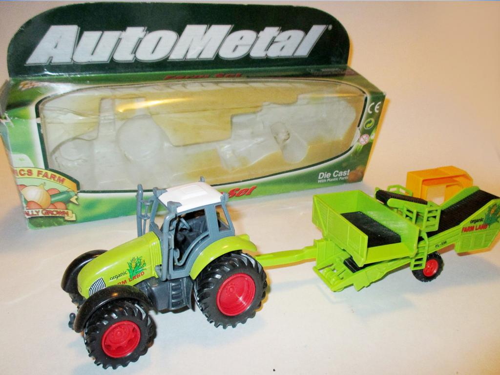 модель Трактор серия country life (Farm WORLD) Читайте описание !!!