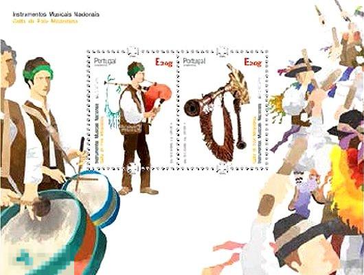 Португалия  - 2014  - Культура - Блок марок  - Национальные музыкальные инструменты (блок)
