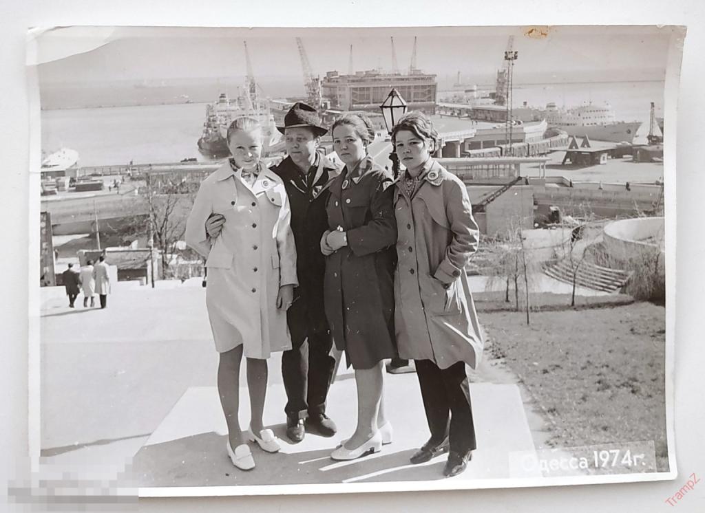 Фотография Одесса, порт, судно, флот, девушки мода одежда прическа #139*