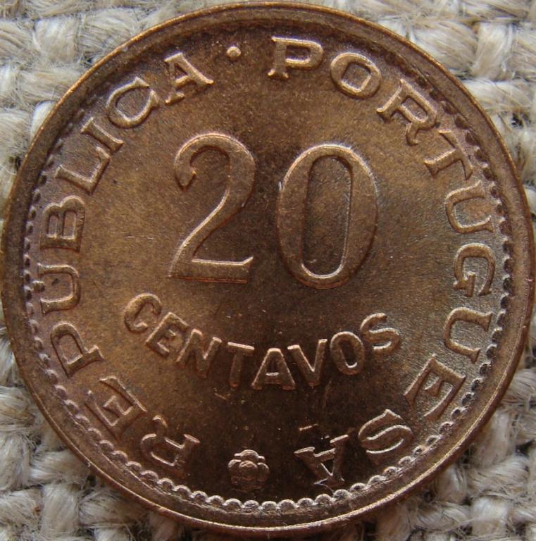 Мозамбик 20 сентаво 1974 год