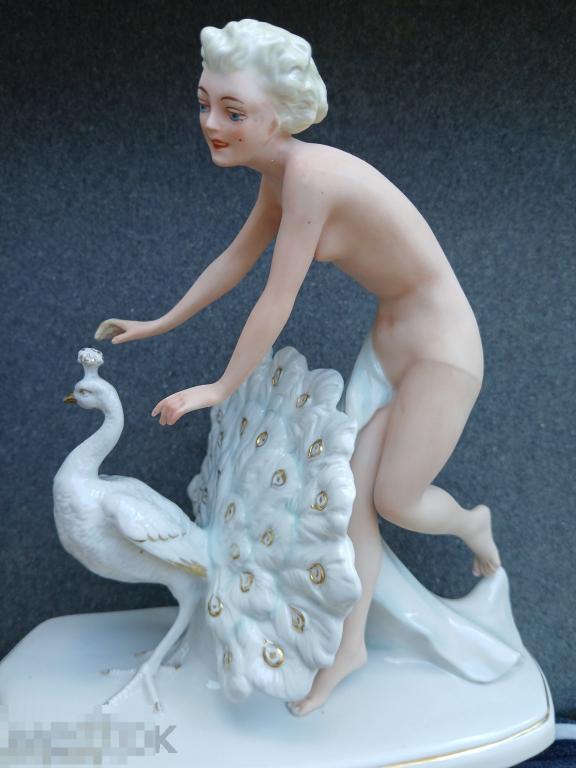 старинная статуэтка НЮ девушка с фазаном клеймо