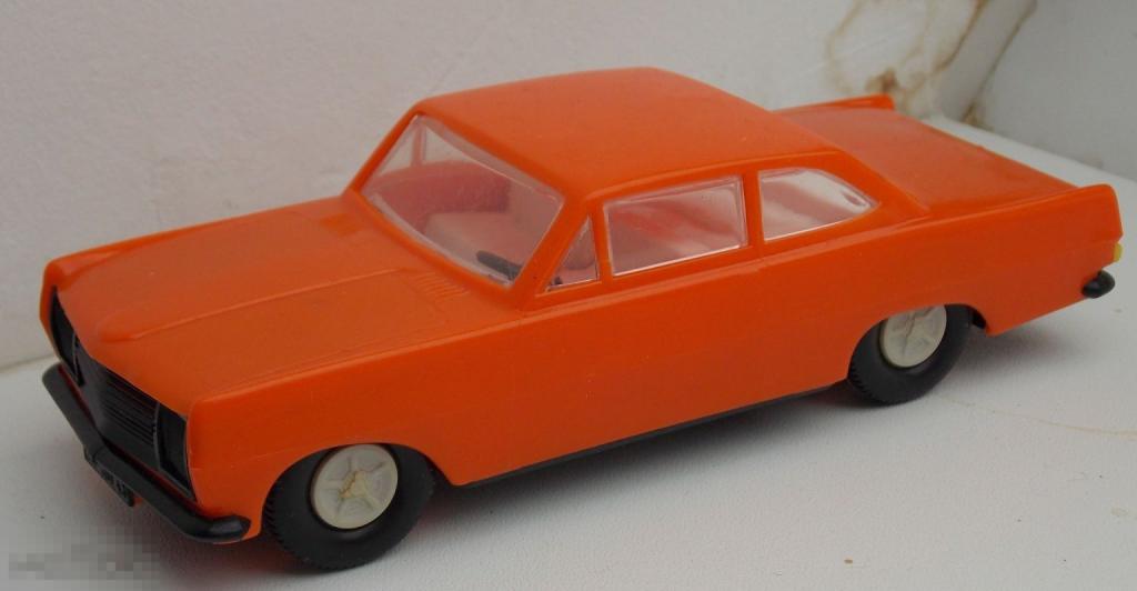 Машинка ГДР Германия Опель Рекорд Opel Rekord редкая