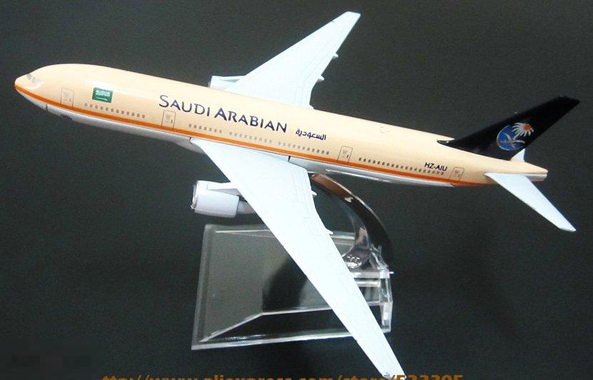 Модель самолёта B 777 Saudi Arabian Airlines 1: 400