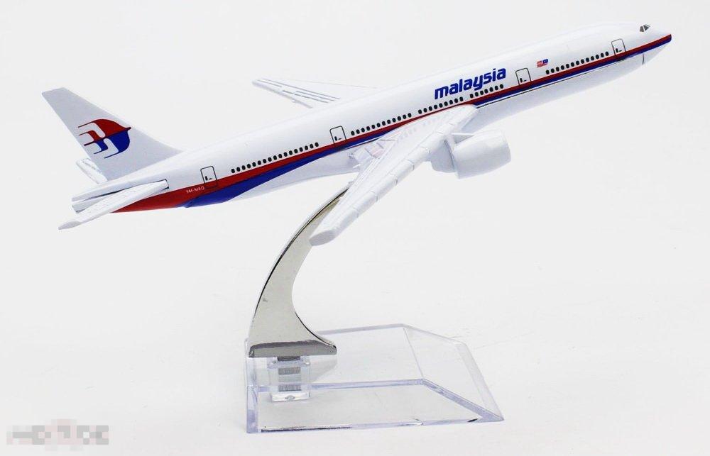 Модель самолёта B 737-800 Malaysia Airlines 1: 400