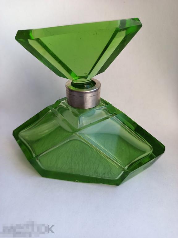 антикварный флакон урановое стекло и серебро