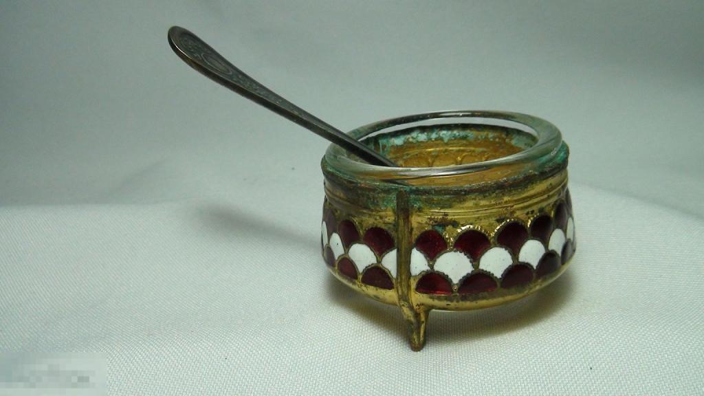 Солонка с ложкой , эмаль 2