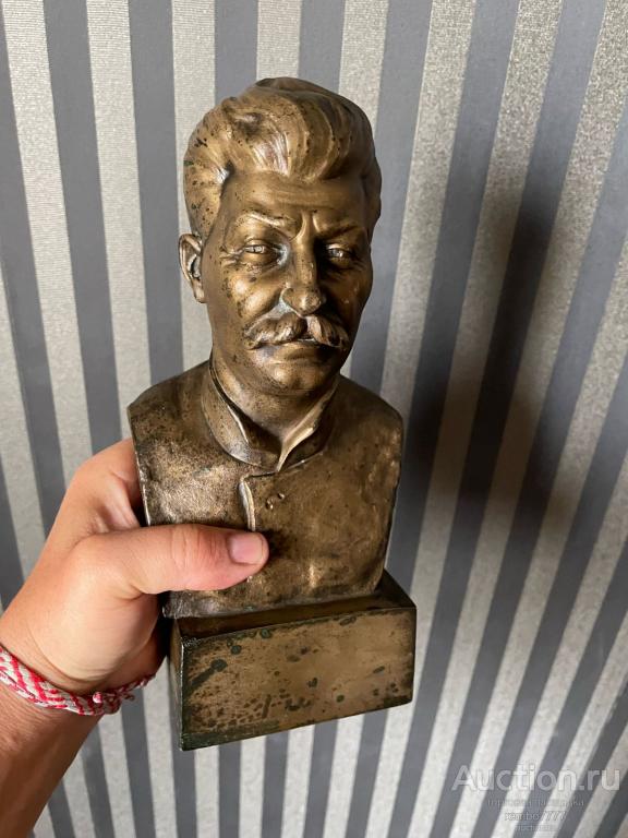бюст.сталин. 25 см.соцреализм.ссср. ск василик.мегаредкость.1933г