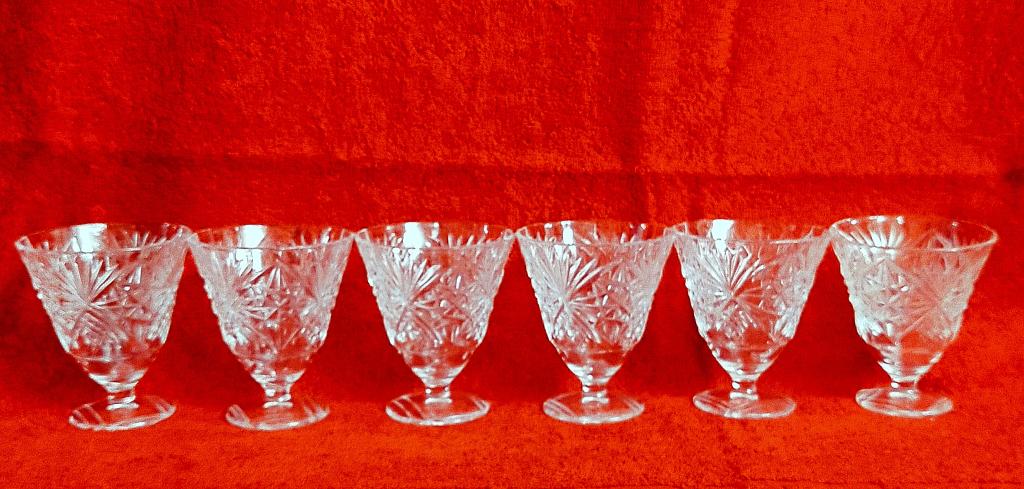 СТОПКА /РЮМКА на ножке  6 штук хрусталь  СССР ВИНТАЖ   (К16/7)