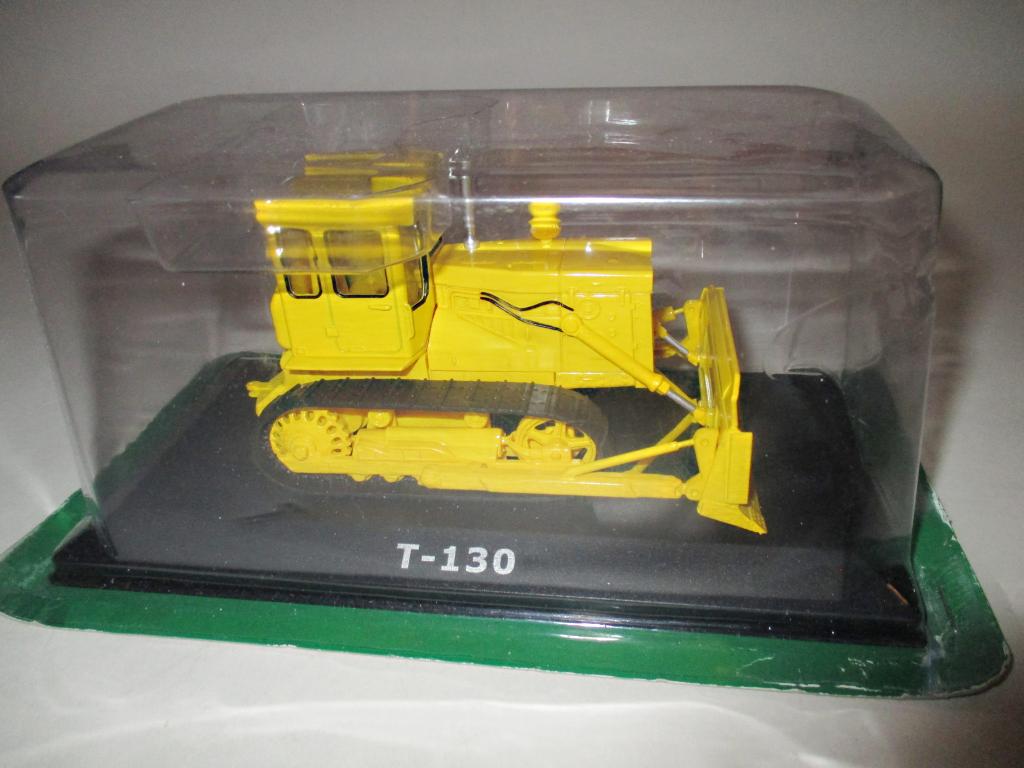 1-43 модель Трактор T 130 / Т 130 (Hachette) Читайте описание!!!