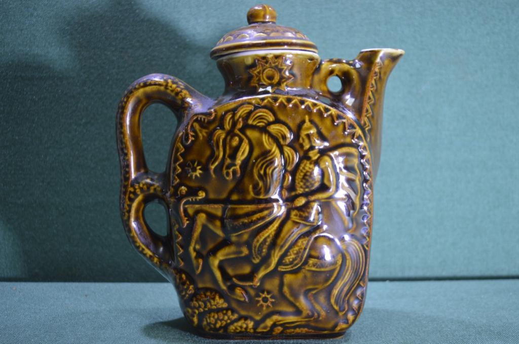 Кувшин - кумган керамический "Георгий Победоносец", майолика, завод Изолятор. СССР #2