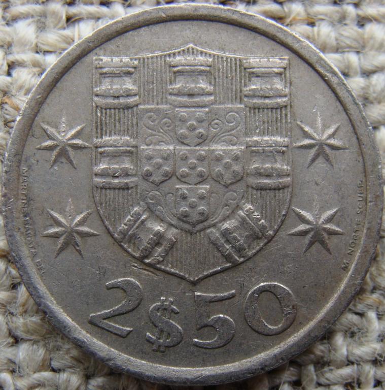 Португалия 2,5 эскудо 1980 год