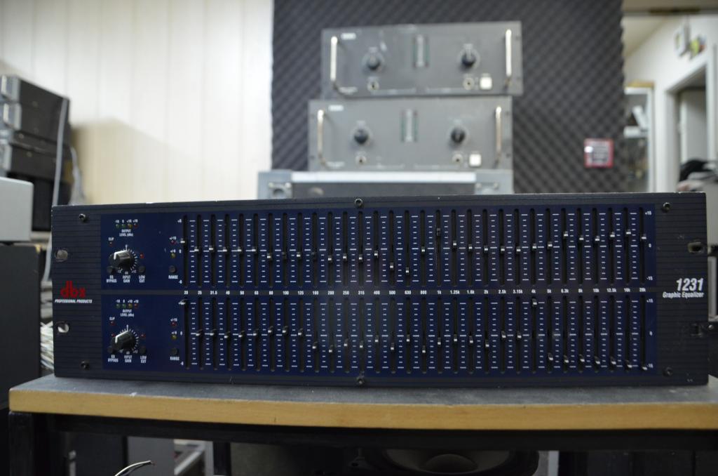 Графический эквалайзер DBX 1231 оригинал