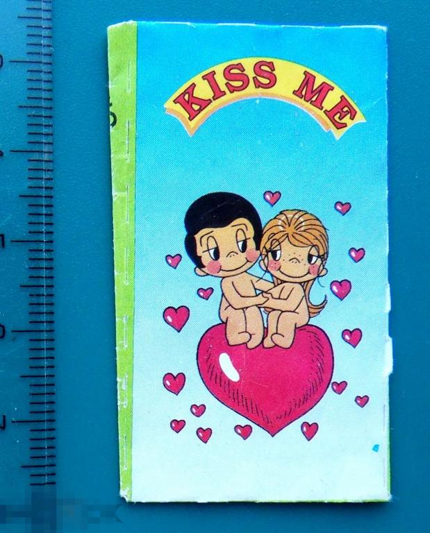 вкладыш упаковка обертка  KISS ME комиксы 1 штука cS (342а)