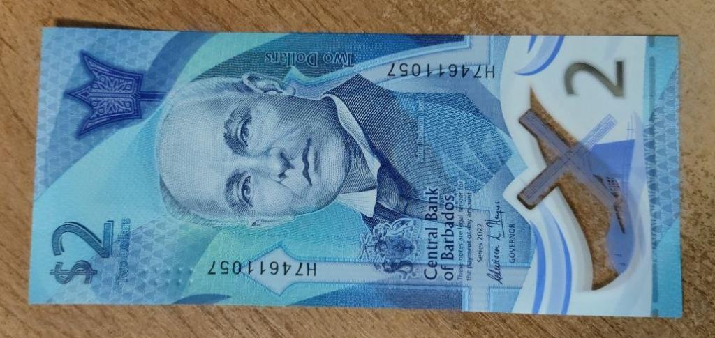 2 доллара 2022 Барбадос, Полимер, UNC