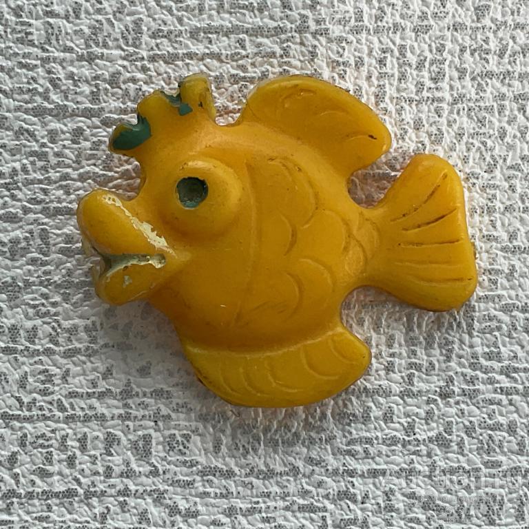 ❇️ Знак Значок СССР ❇️ Детский мультфильм сказка Золотая рыбка рыба пластик.