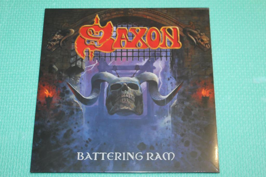 Saxon / Battering Ram 15 / Germany LP