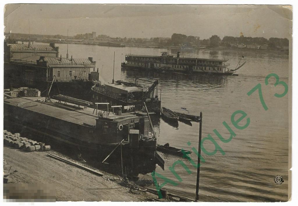 Ярославль. Пристань на Волге  (Союзфото 692 - 1930-е) [SNB 1-7-1]