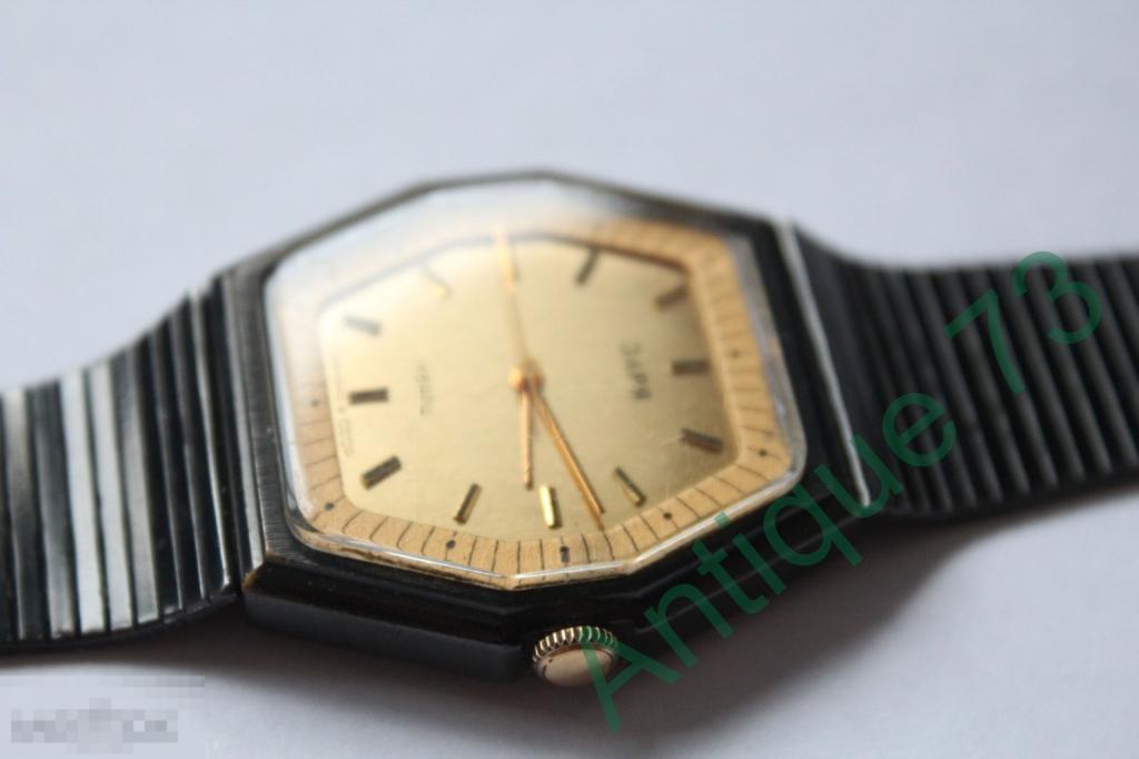 Часы Заря Кварц СССР Хорошее Состояние