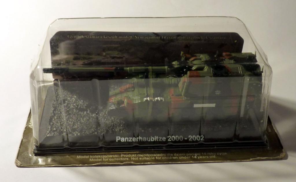 Масштабная модель Panzerhaubitze 2000 - 2002 Amercom 1:72