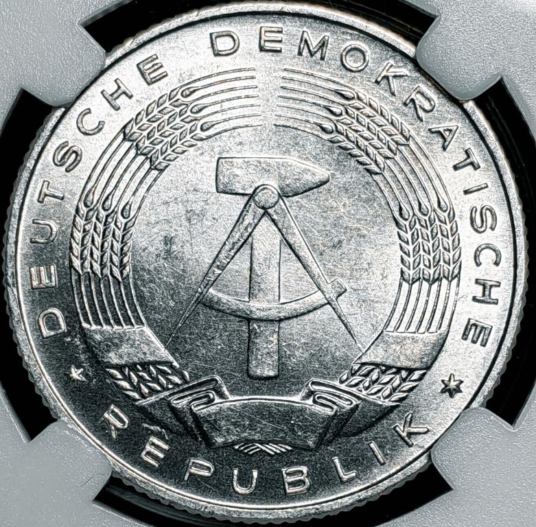 2 марки.1957г. A. DNC MS 64.