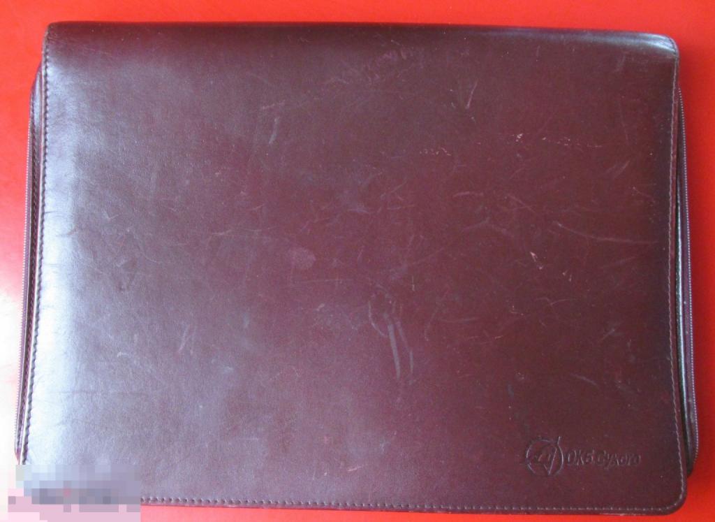 Кожаная папка "ОКБ Сухого", 1990-е годы, Б/У, 25 х 35 см