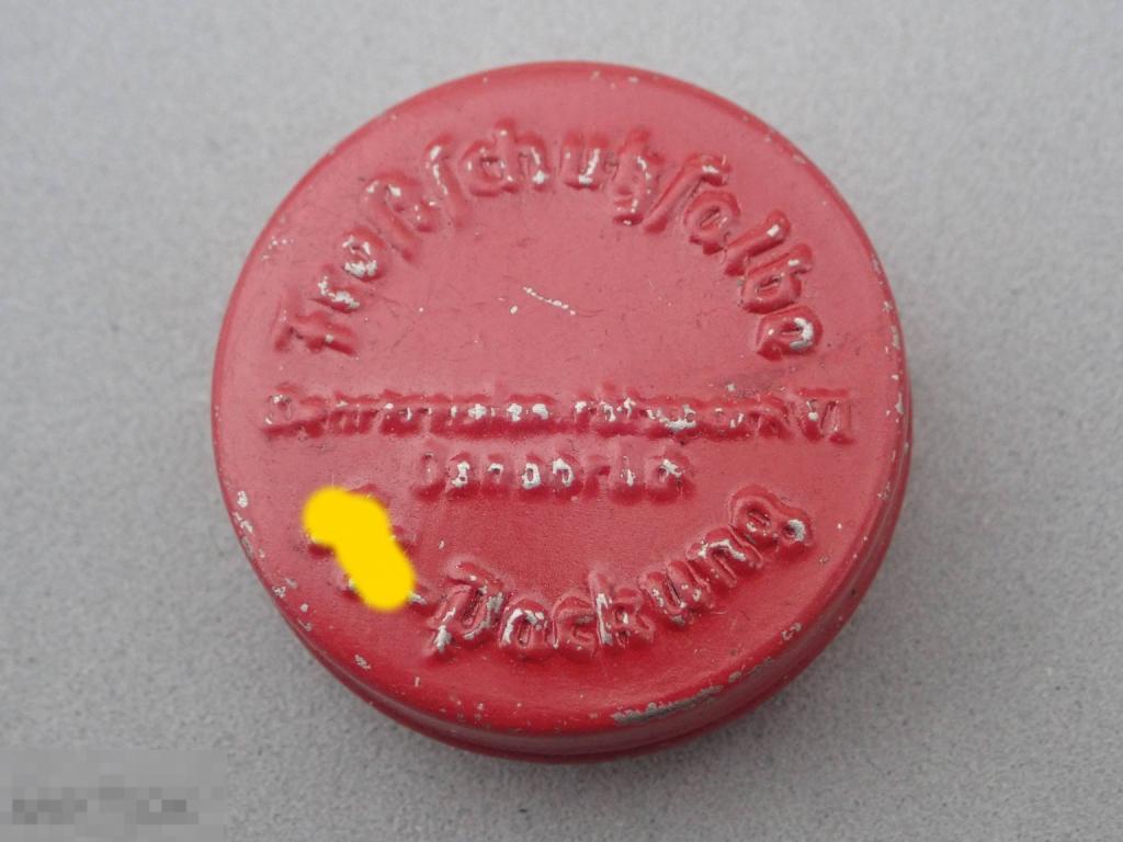 Банка из под мази от обморожений waffen ss Третий рейх