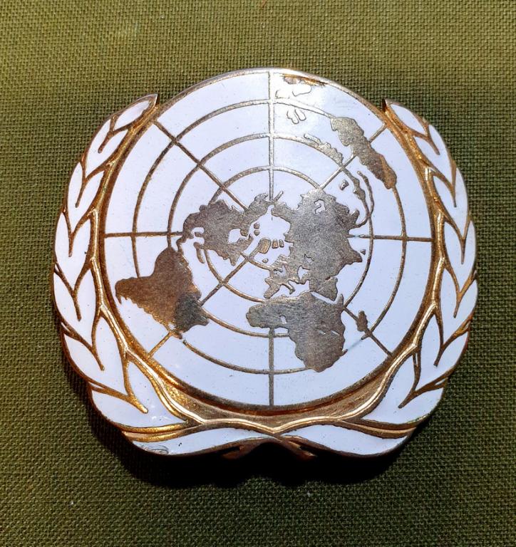 Знак Кокарда на берет ООН ранняя, тяж. горячая эмаль..ориг.