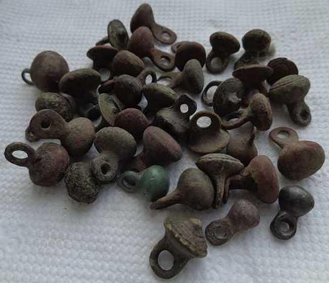 Пуговицы-гирьки,35 штук, до 1917 года.