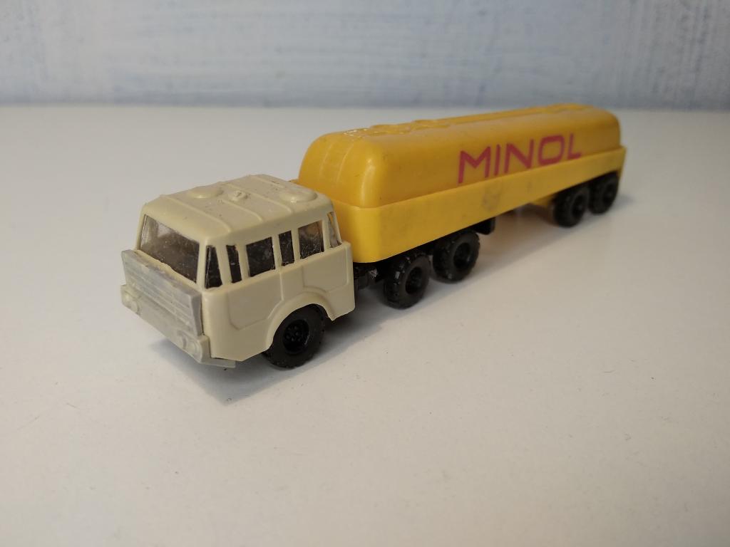 12мм.(TT) Tatra Автоцистерна Minol бежевая кабина,MK Modelle