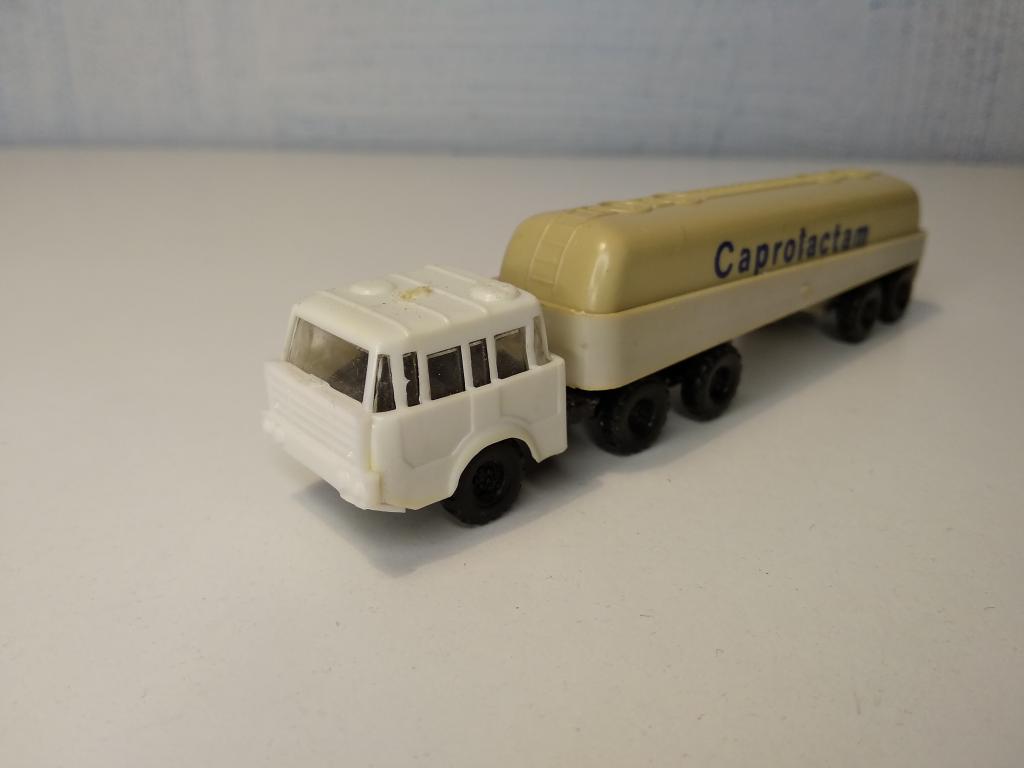 12мм.(TT) Tatra Автоцистерна Caprolactam белая кабина,MK Modelle