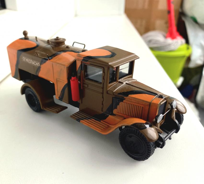Зис-5 (Ломо) Топливозаправщик- 1:43